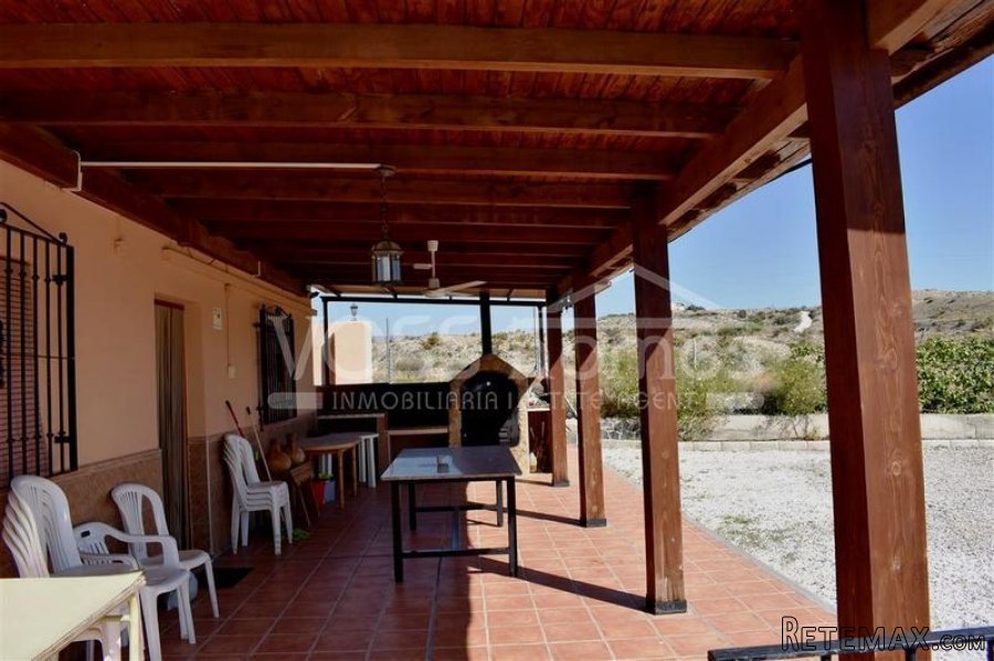 A lovely 4 bedroom, 1 bathroom Country House of 230m2 with.. - 4
