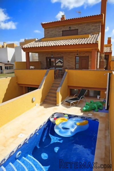 3 Bedrooms - Villa - Alicante - For Sale
