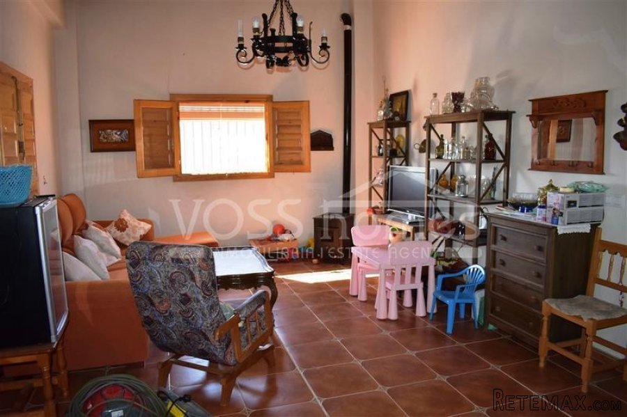 A lovely 4 bedroom, 1 bathroom Country House of 230m2 with.. - 7