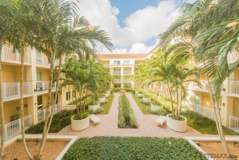 3 bedroom Flat For Sale: 7355 SW 89 St.. - 2