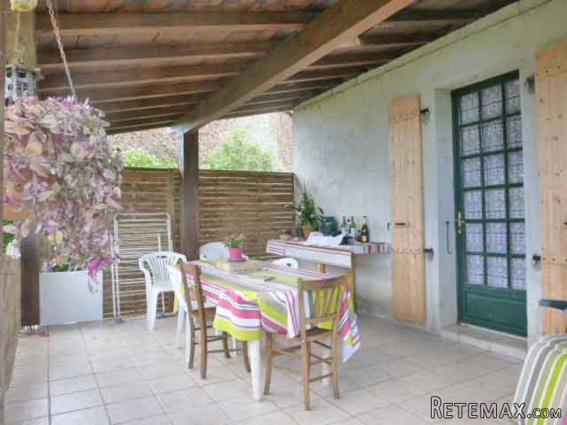 4 Bed Stone House In The.. - 2