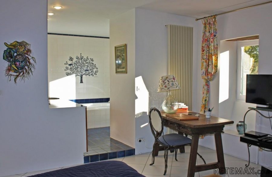 Hasparren (64) - A beautifully renovated Basque farmhouse with.. - 10