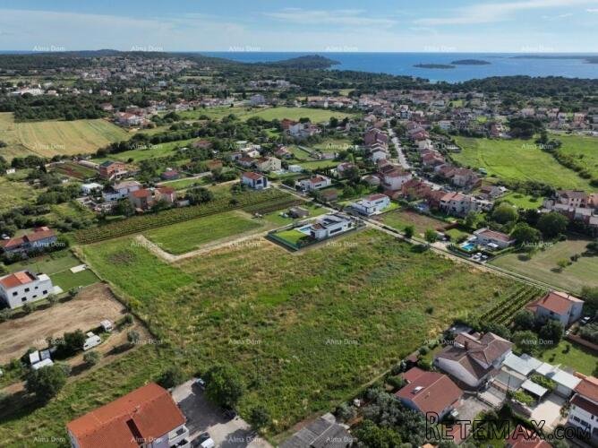 Građevinsko zemljište. Valbandon-Fažana.