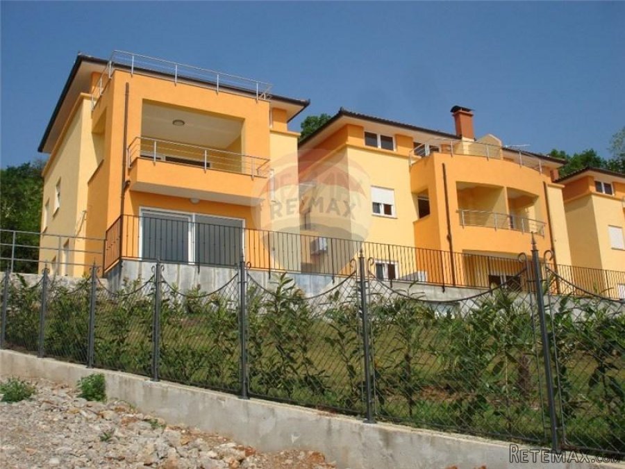 OPATIJA - NOVOGRADNJA - STAN 96m2 - POGLED - 2