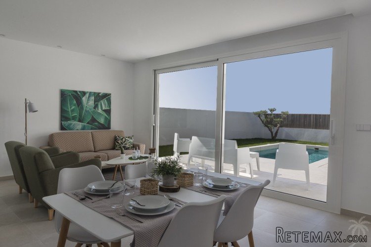 This wonderful villa is part of a 11-property project only.. - 2