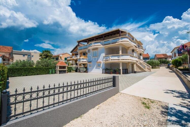 Prodaje se Kuća na Zadarskom području - Idealna Investicija