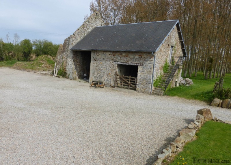 Country Stone House With Land And.. - 2