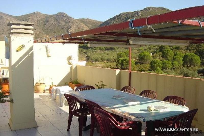 ROSES: Nice apartment with sea views