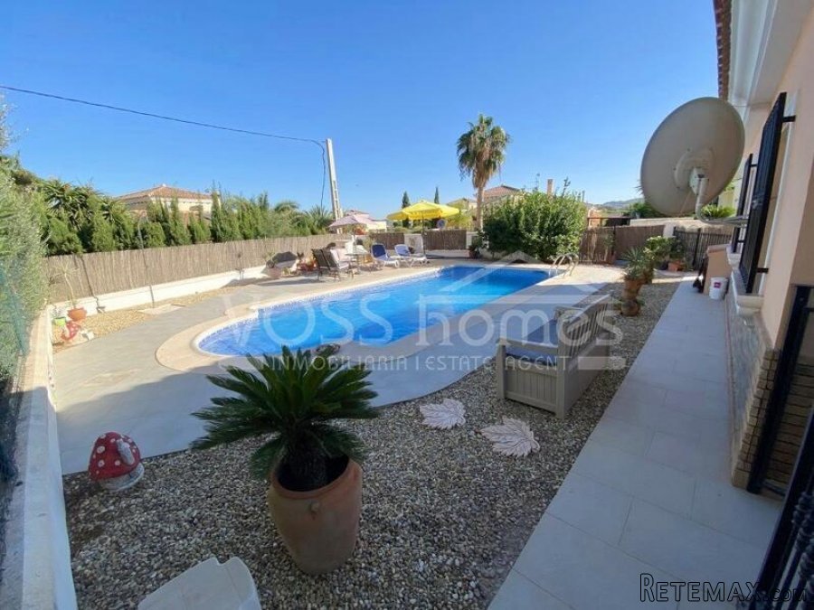 NEW & EXCLUSIVE TO VOSS HOMES - A spacious, lovingly.. - 9
