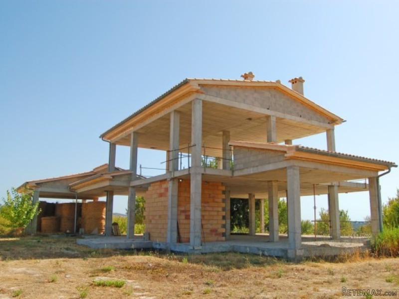 Fantastic Plot With Basic Structure In.. - 2