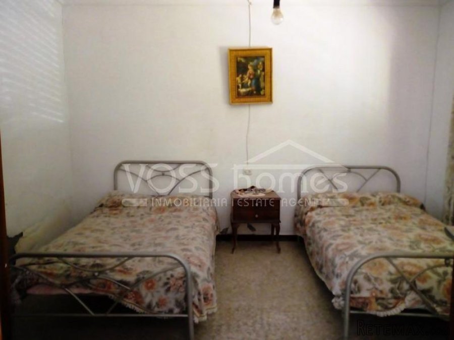 Huge country house with garage of approx 250m2 and.. - 10