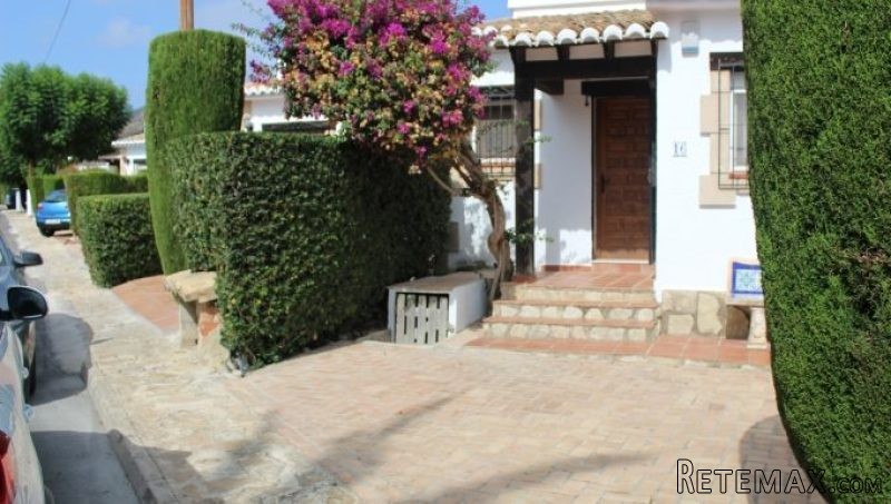 4 Bedroom 3 Bathroom Bungalow for sale..
