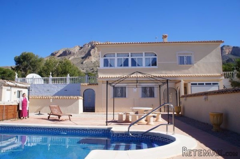 Villa For Sale Macisvenda