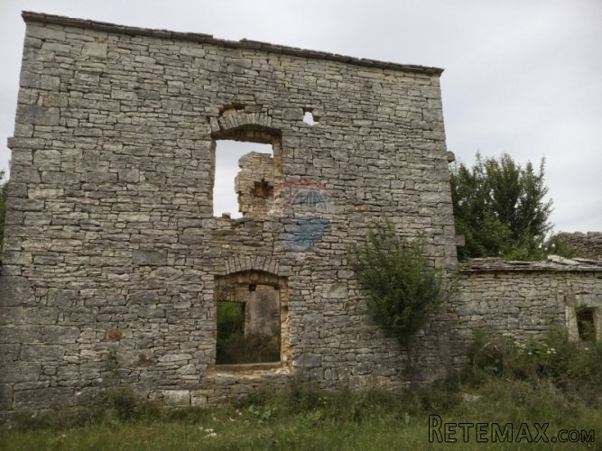 Istra,stara stancija okružena prirodom - 4
