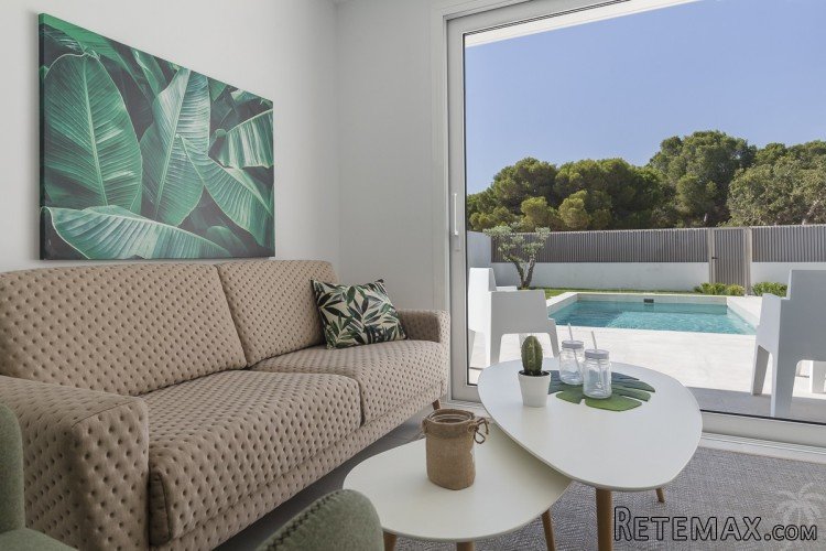 This wonderful villa is part of a 11-property project only.. - 2
