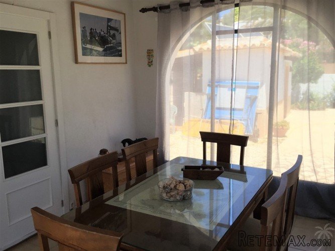 Detached villa on a totally flat plot of 870m2.. - 3