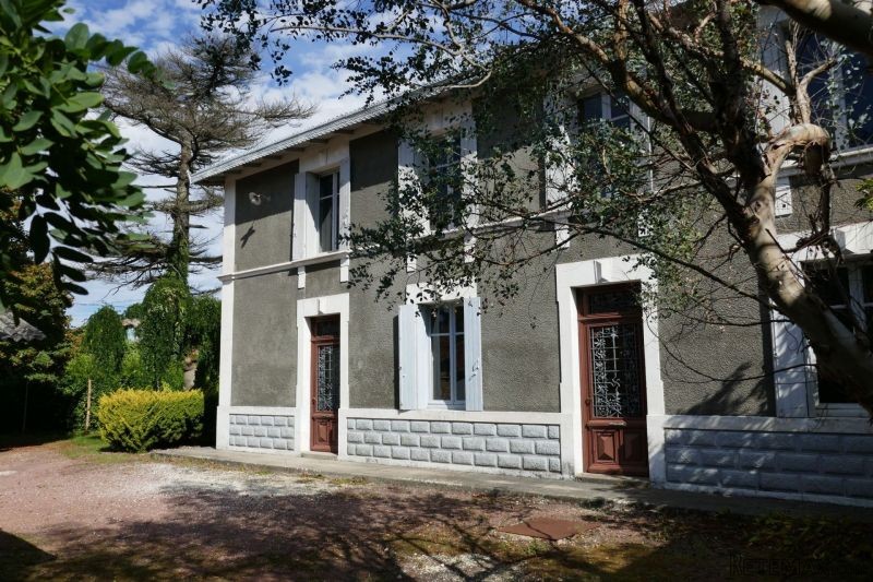 Old Farm House Estate To Renovate..