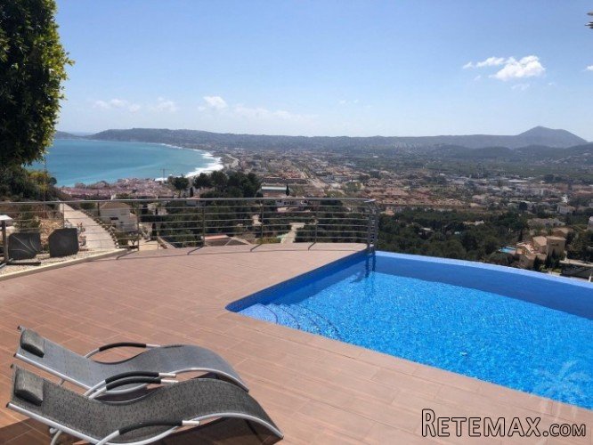 This modern style villa is located in one of the best.. - 3