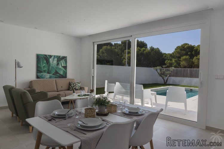This wonderful villa is part of a 11-property project only.. - 3