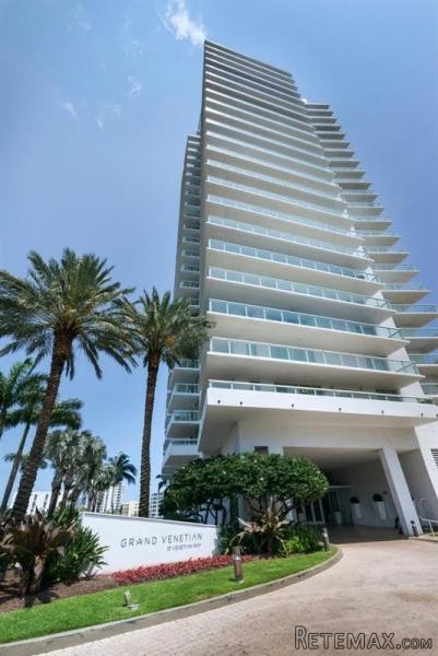 1 bedroom Flat For Sale: 10 Venetian..