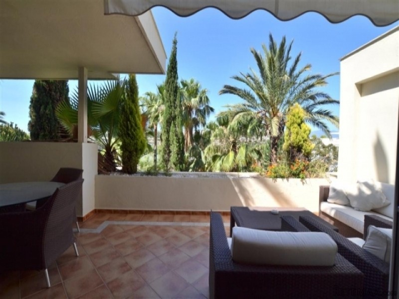 3 Bedroom Apartment For Sale In Hotel.. - 2