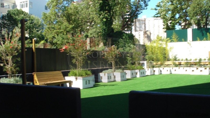 T3 Avenidas Novas with garden and pool.. - 2