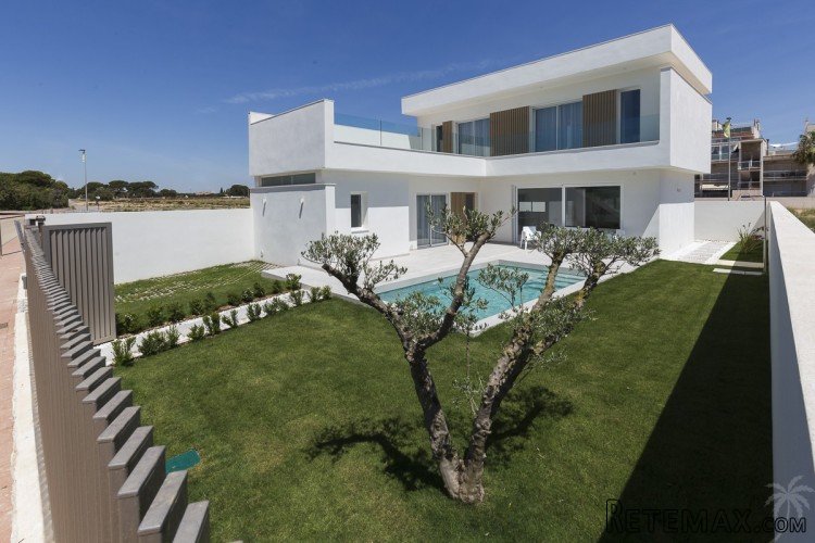 This wonderful villa is part of a 11-property project only.. - 7