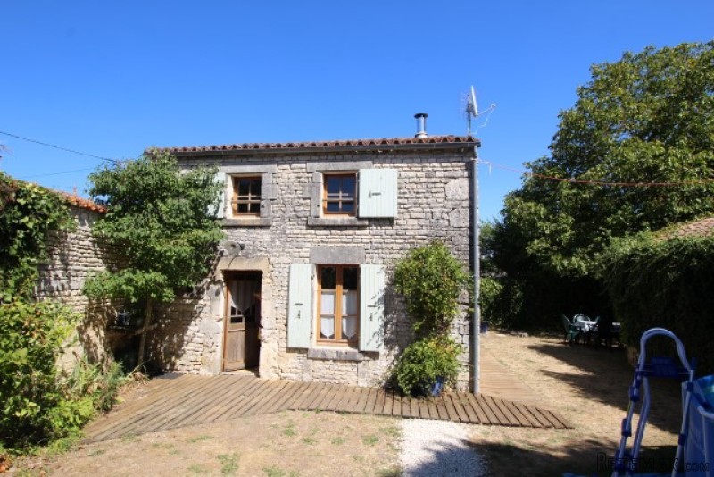 Renovated Two Bedroom Cottage With..