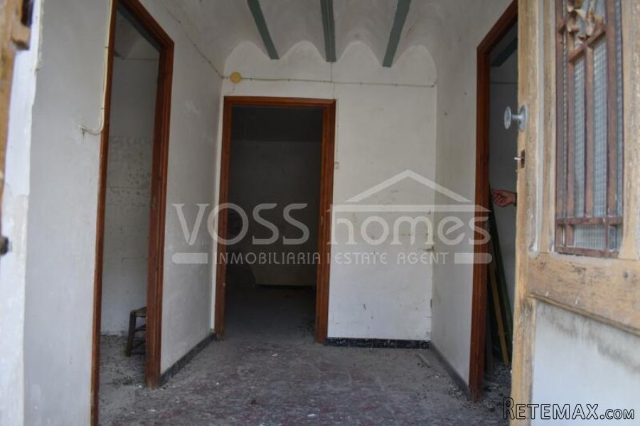 NEW TO VOSS HOMES - An amazing bargain. A 2 storey.. - 9