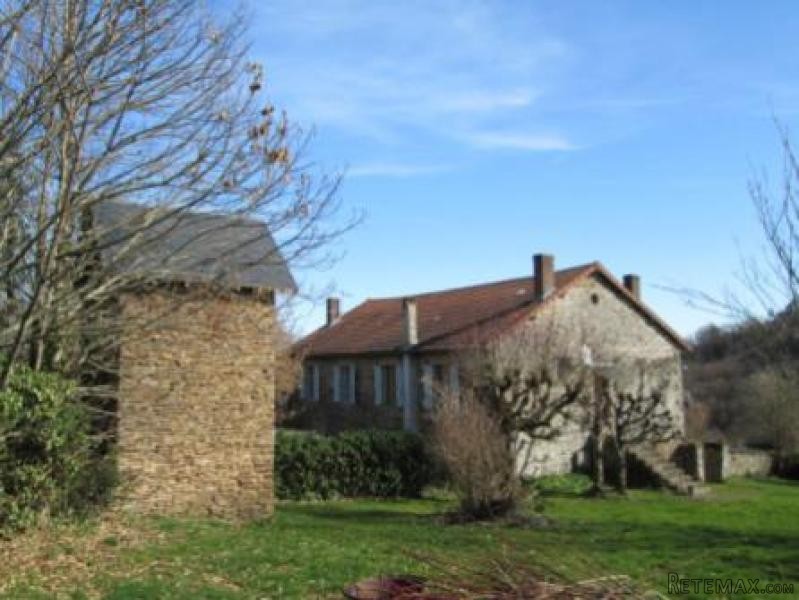 Nice Country Property with Outbuildings
