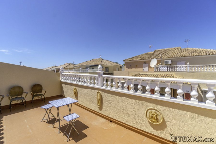 Soleada vivienda adosada en Playa Flamenca, Orihuela.. - 2