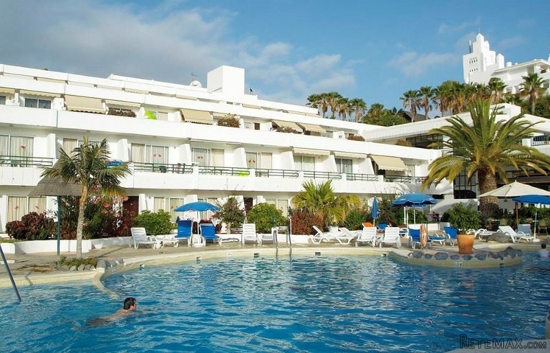 3 Bed Duplex Apartment with Sea Views..
