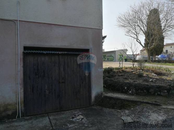 Buje, dvosobni stan 60 m2 s garažom - 5