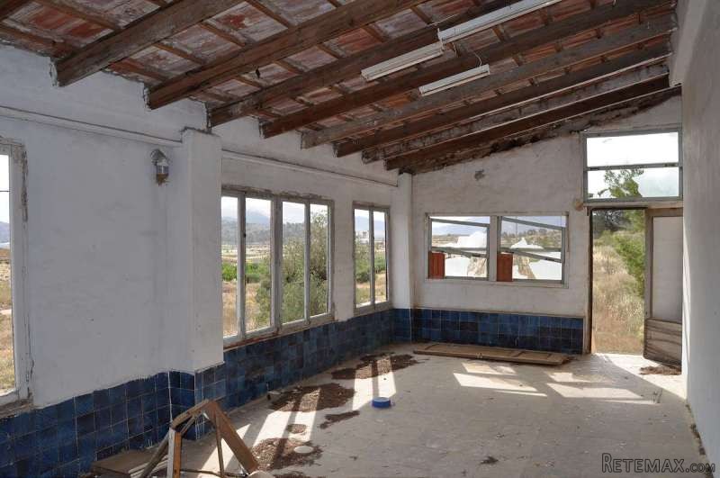 3 bedroom, 1 bathroom Restoration.. - 2