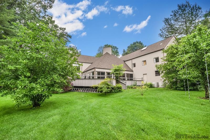 4 bedroom House For Sale: 15 Ponds Lane.. - 2
