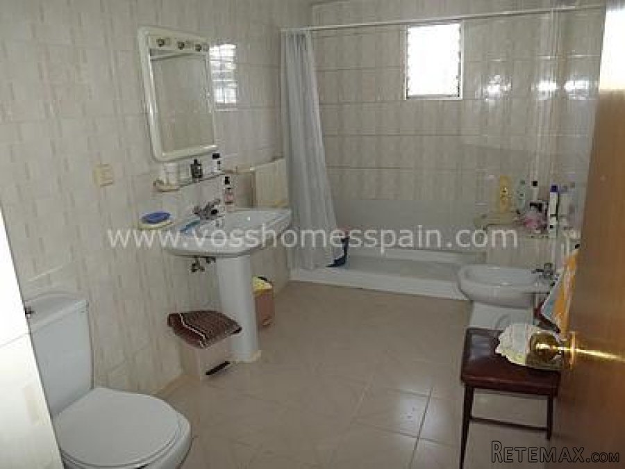 A semi detached, country house of 80m2 in need of reforming.. - 6