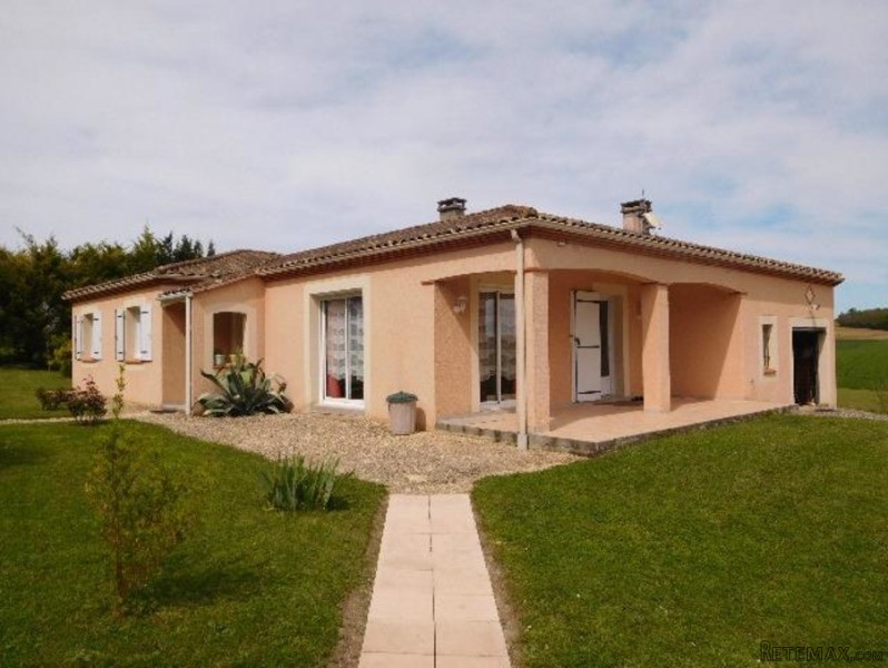 Light And Comfortable Modern Home In A..