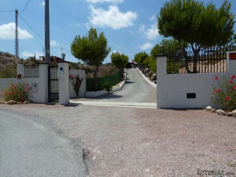 4 Bedroom Country House In Crevillente - 2