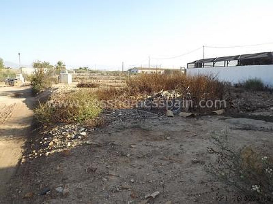 A semi detached, country house of 80m2 in need of reforming.. - 10
