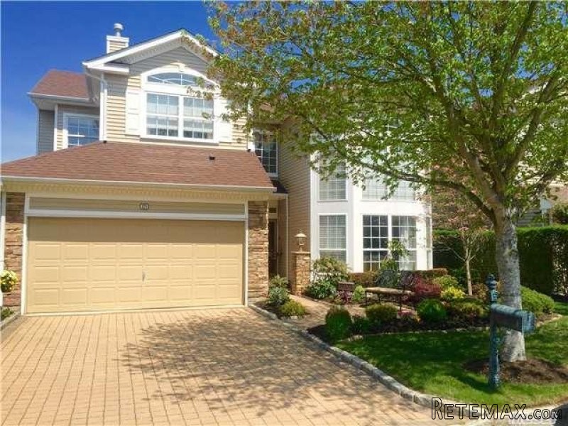 4 bedroom House For Sale: 175 Hamlet..