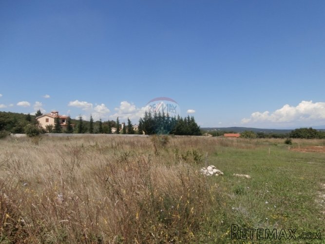 PRILIKA! ISTRA, RABAC 7 KM, GRAĐEVINSKO ZEMLJIŠTE 1980 M2!
