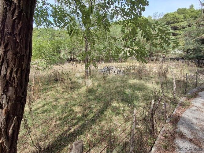 Građevinski teren u Supetarskoj Drazi - 2