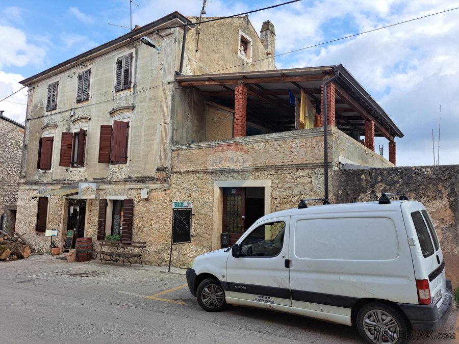 Istra, Brtonigla, ugostiteljski prostor od 274,71 m2 sa više - 2