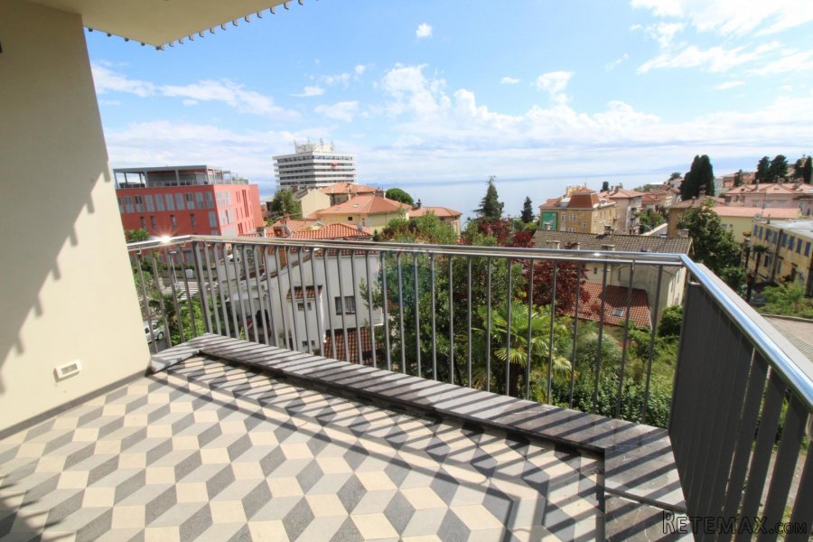 OPATIJA CENTAR - trosobni stan, novogradnja