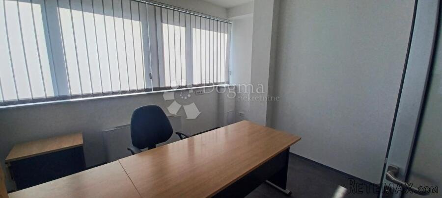 PRODAJA POSLOVNOG PROSTORA – STROGI CENTAR OSIJEKA 400 m² - 2