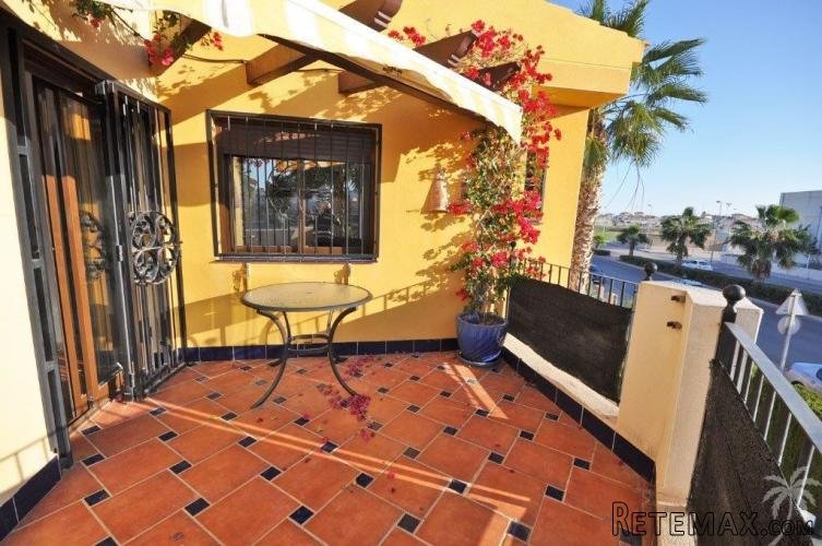 RESERVED!! Well maintained, top floor apartment on a good.. - 2