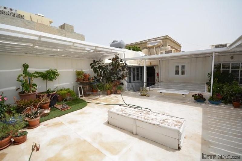Town House - St. Julians