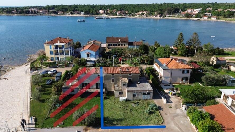KAMENA KUĆA 30 METARA DO PLAŽE!