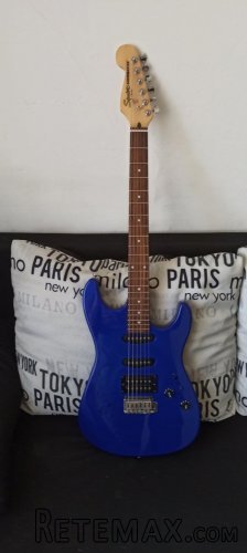 Vintage V100 Gold Top i SQUIER SHOWMASTE - 5