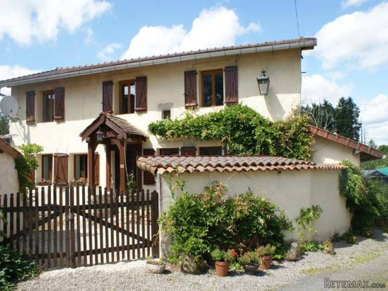 Tastefully Renovated Detached 3 Bed.. - 2